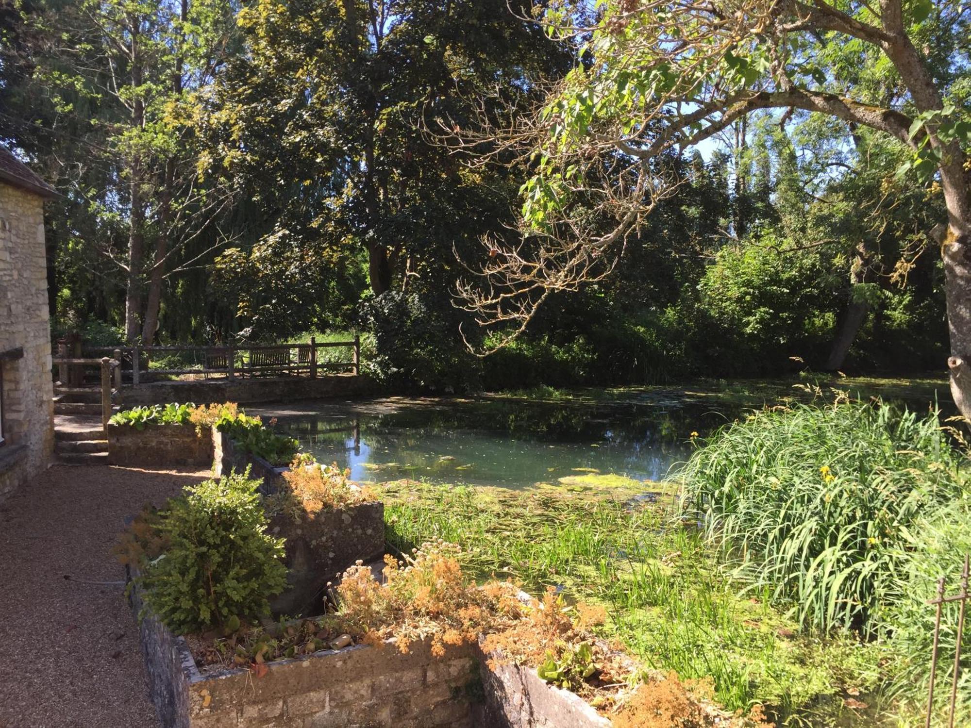 Le Domaine Du Moulin Foulon Hotel Essay Bagian luar foto