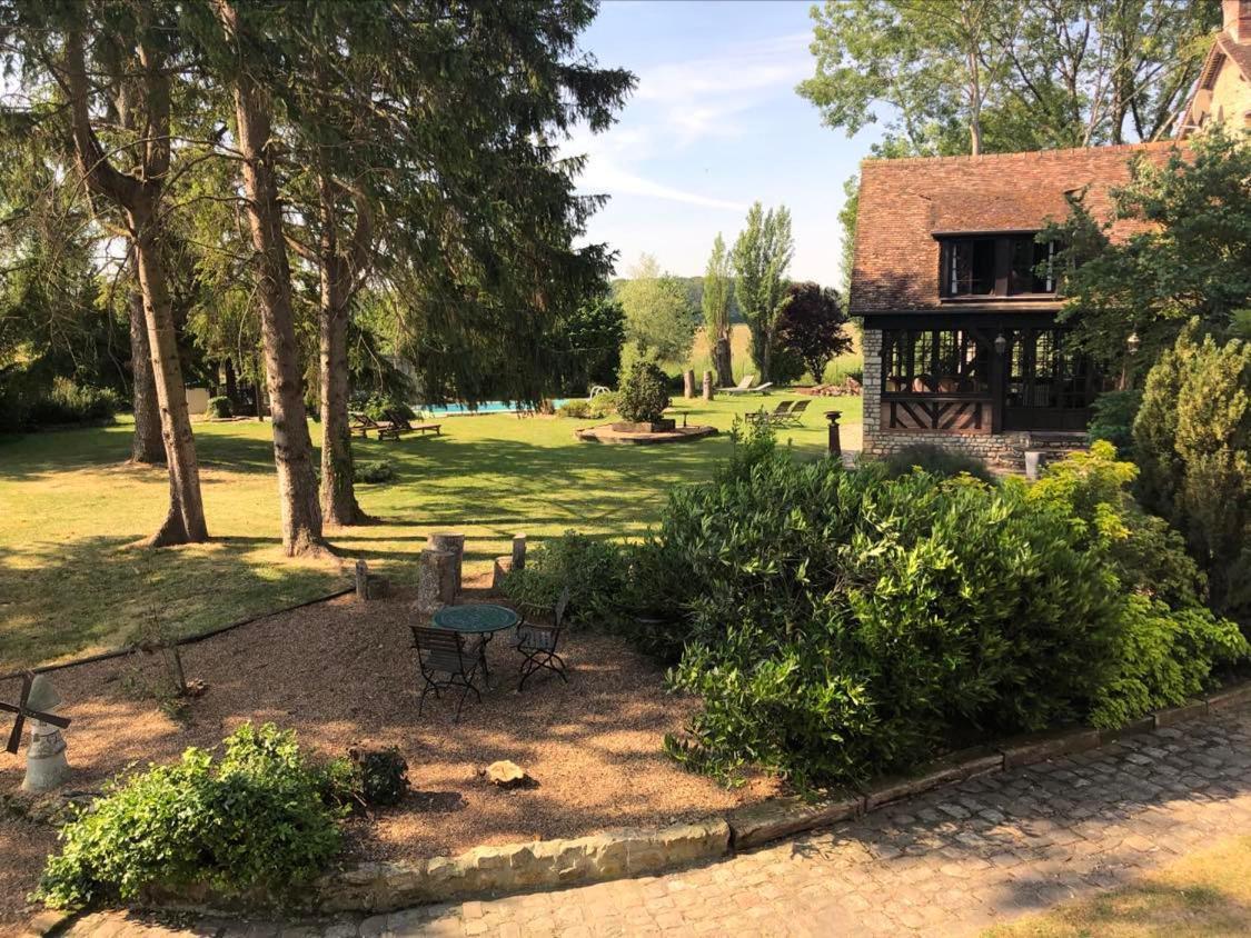 Le Domaine Du Moulin Foulon Hotel Essay Bagian luar foto