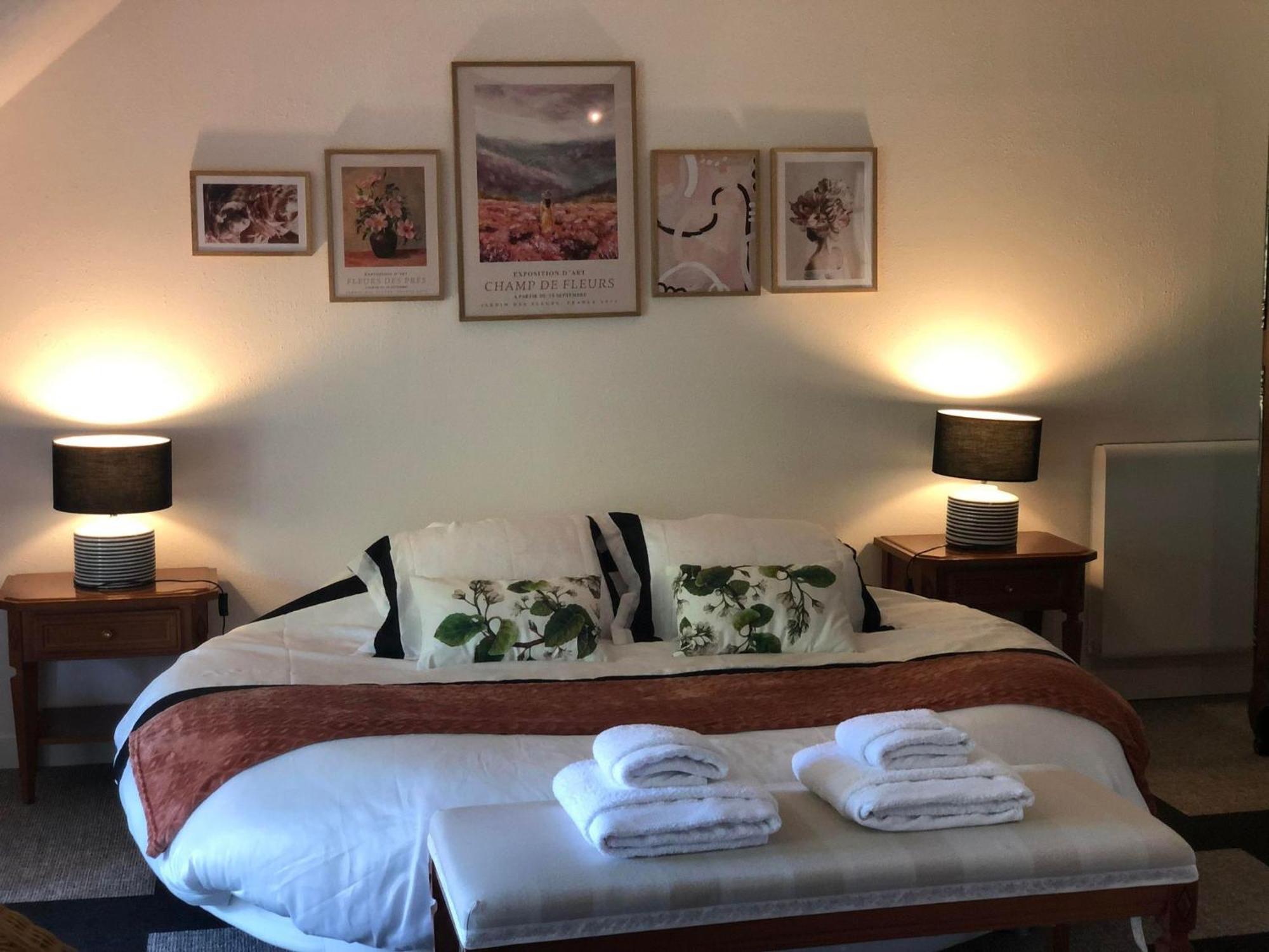 Le Domaine Du Moulin Foulon Hotel Essay Bagian luar foto